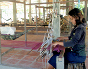 カンボジアの藍染め・クメール絹織物等
